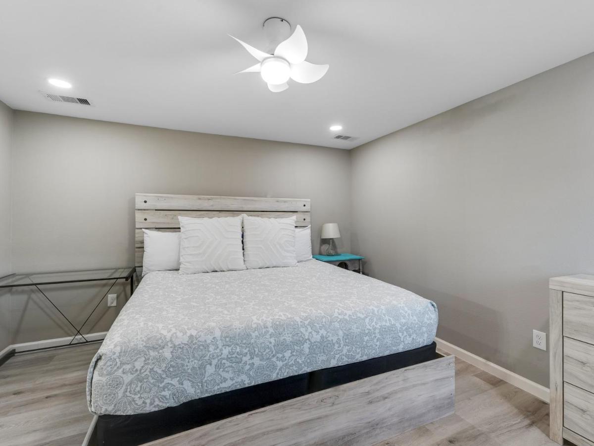 Galveston Escapes - Walk To Beach And Restaurants Luaran gambar